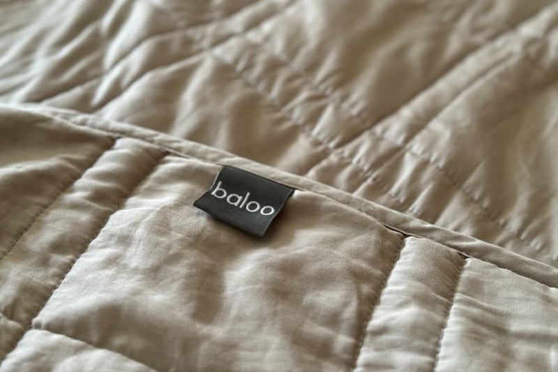 Best Sustainable Non-Toxic Weighted Blanket Brands