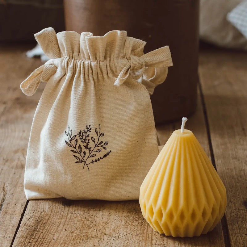 Beeswax-Christmas-Candle-non-toxic