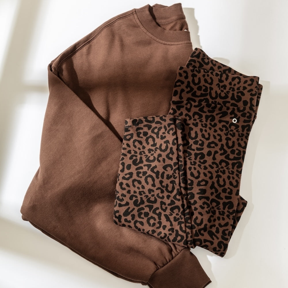 Adult-Boxy-Sweater-organic-chocolate-organic-cotton-orbasi