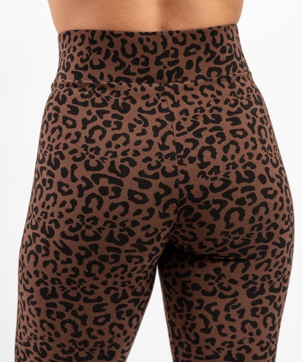 Leopard print leggings on a white background