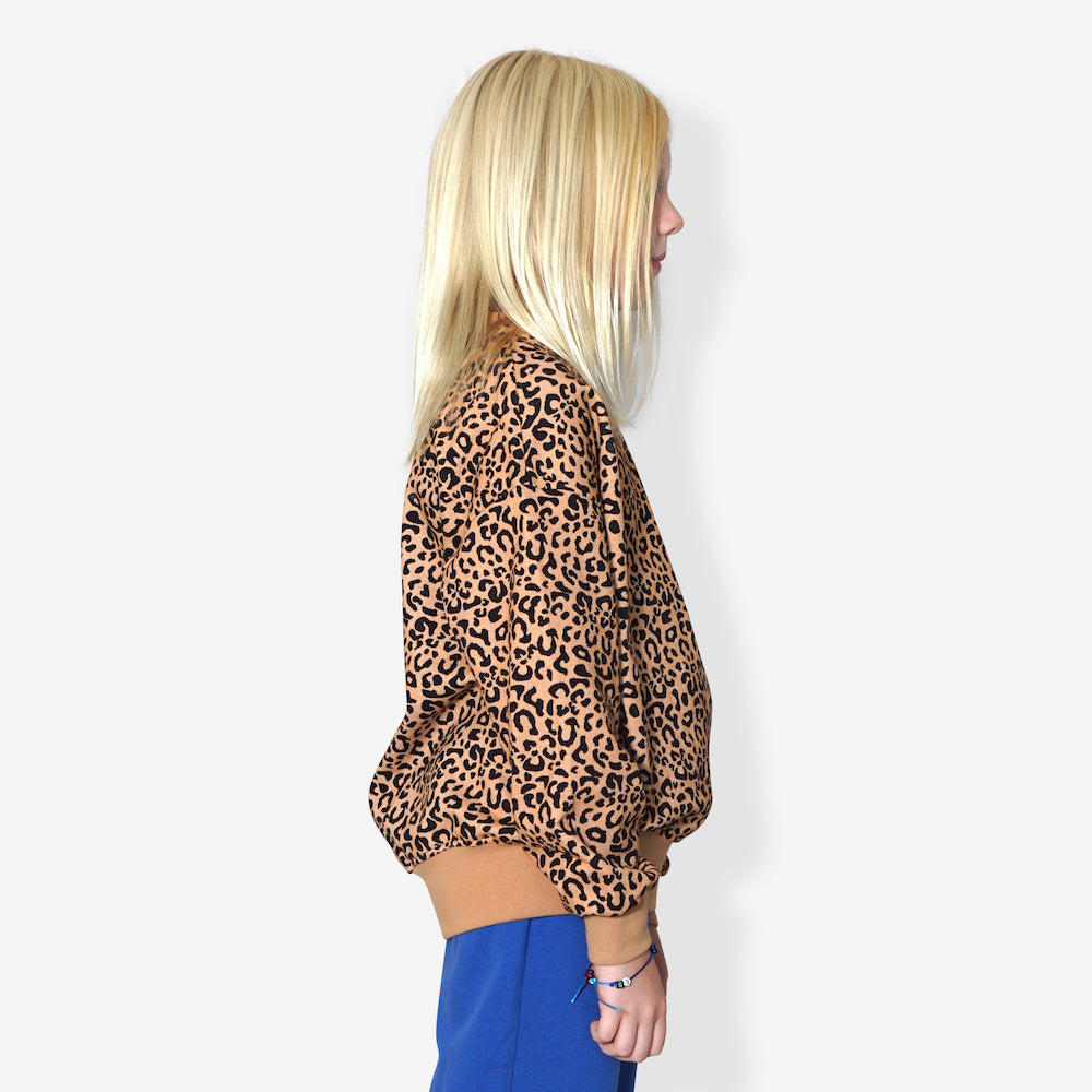 Leopard-Print-Sweater-Leo