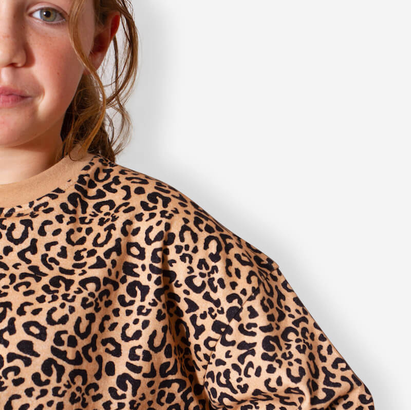 Leopard-Print-Sweater-Leo