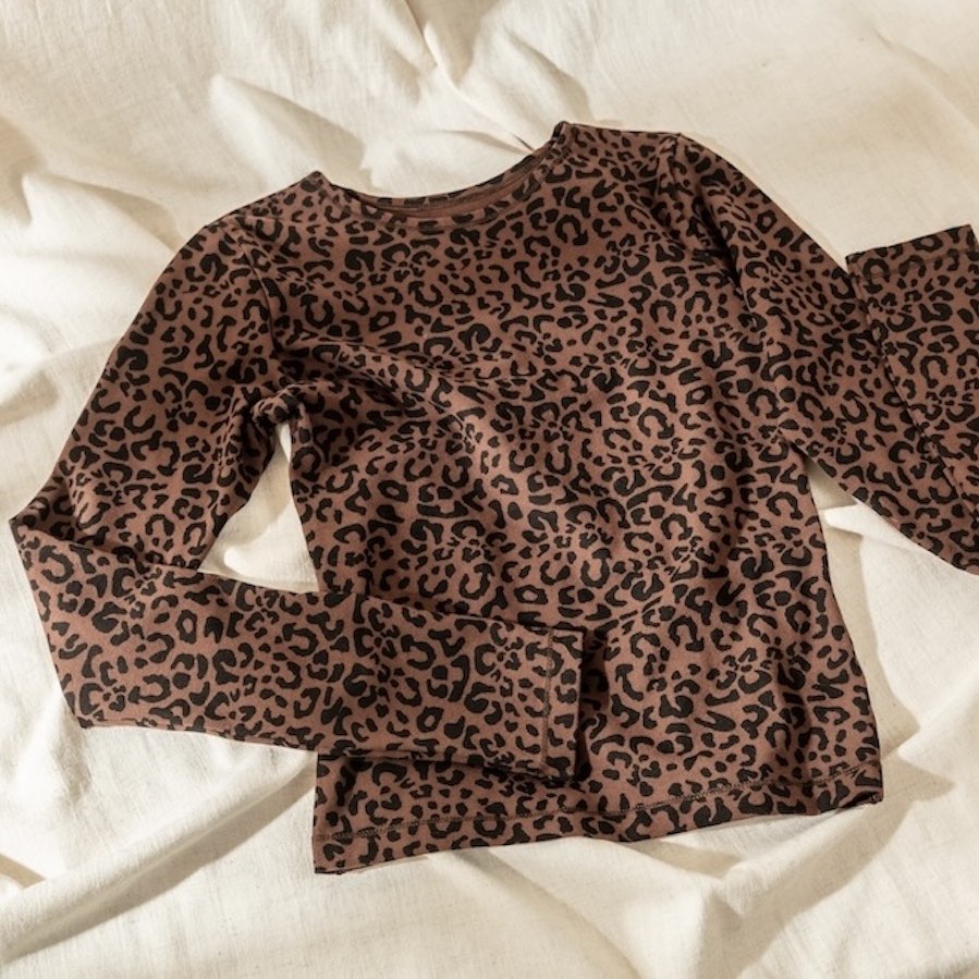 leopard-long-sleeve-top-organic-cotton-sustainable-clothes