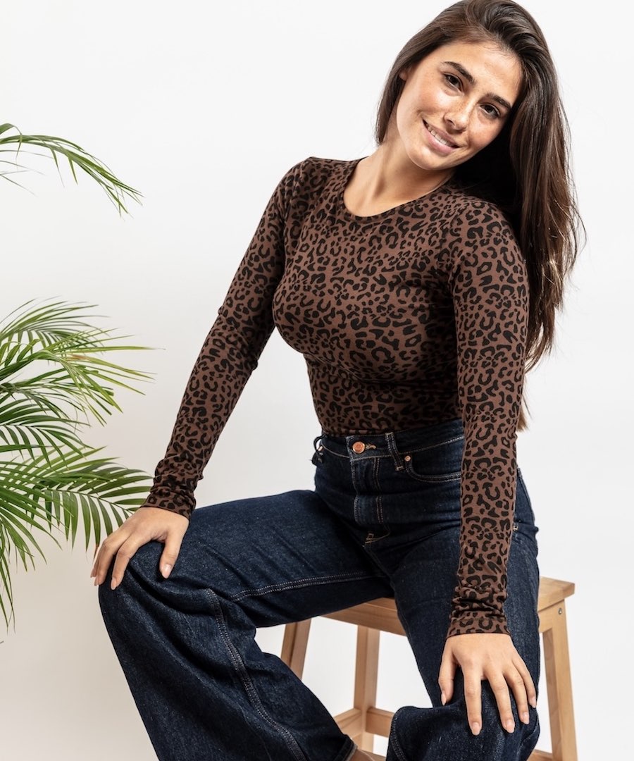leopard-long-sleeve-top-organic-cotton-sustainable-clothes