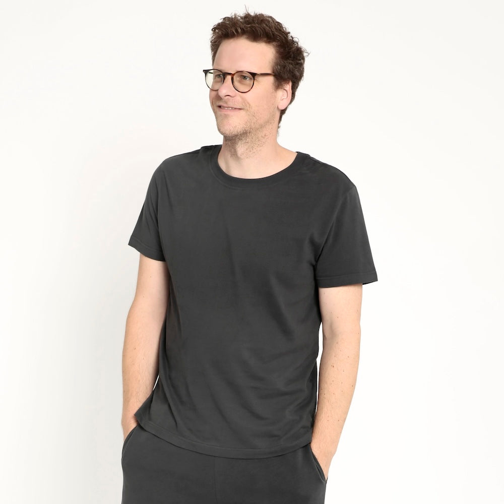unisex-organic-mens-t-shirt-black